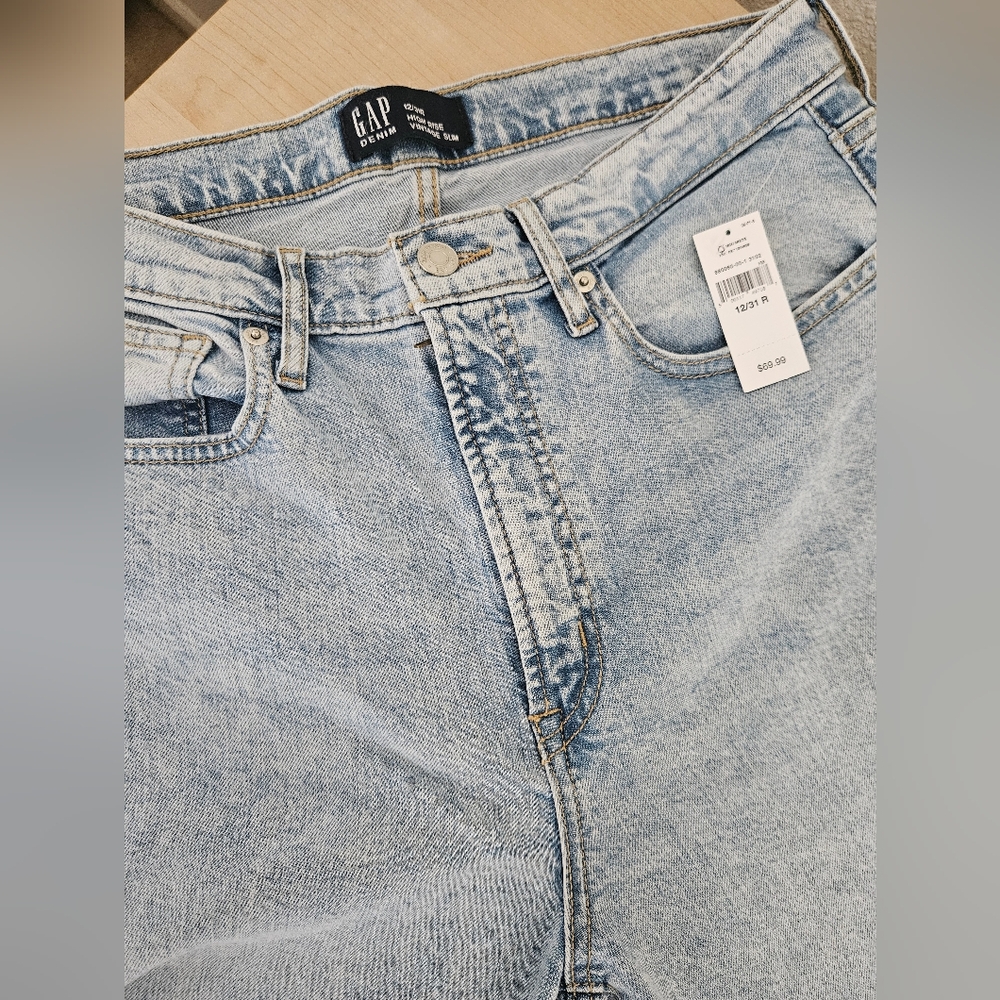 BRAND NEW GAP Vintage Slim Light Wash Jeans